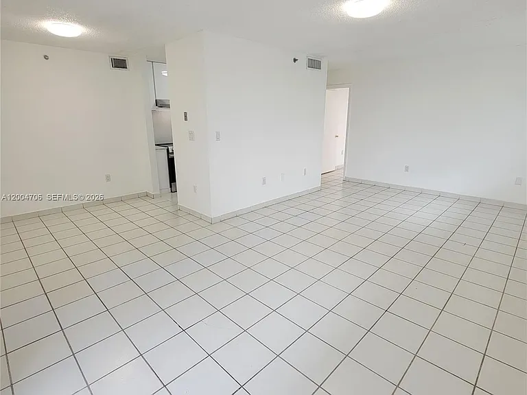 7601 Dickens Ave #402 — Photo 9