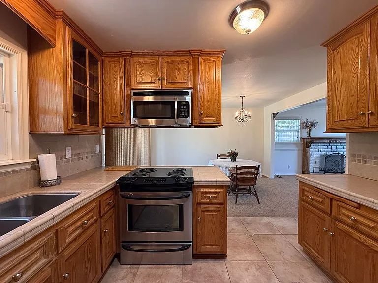 735 Patterson Rd — Photo 18