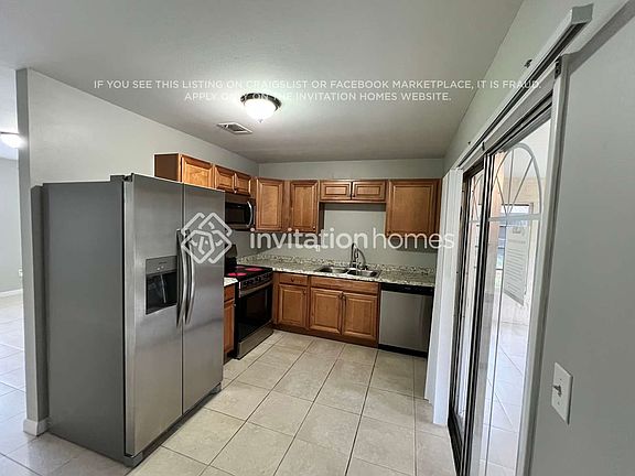 3rd image of 3001 SW Blout Ct