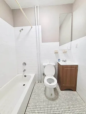 Rented by Delmark Realty LLC | media 26