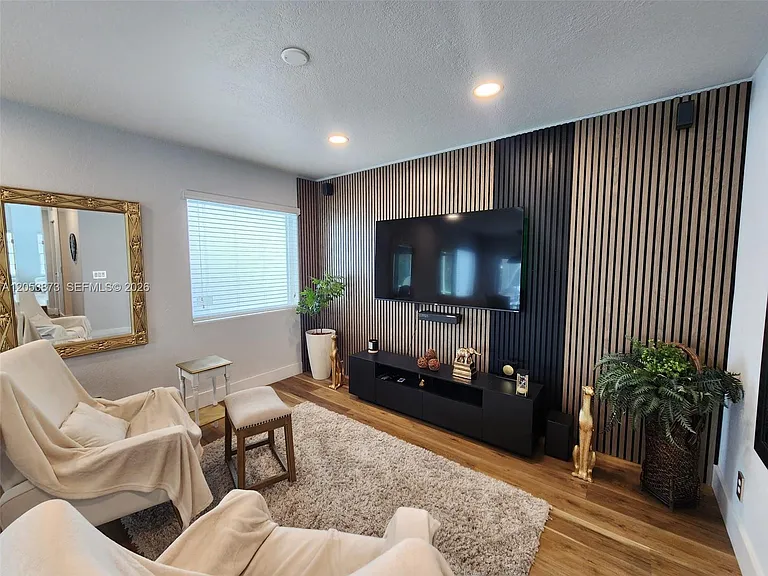 594 Spinnaker — Photo 13