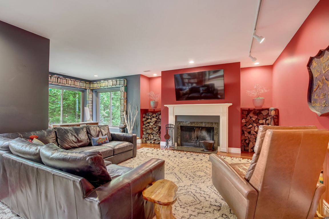 929 W Ainslie St APT 3, Chicago, IL 60640 MLS 11863410 Zillow