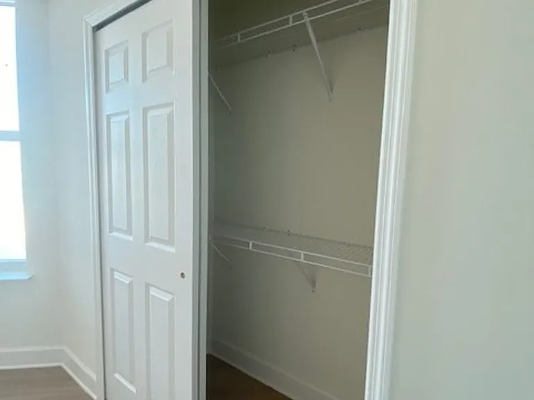 San Carlos Apartments — Photo 45