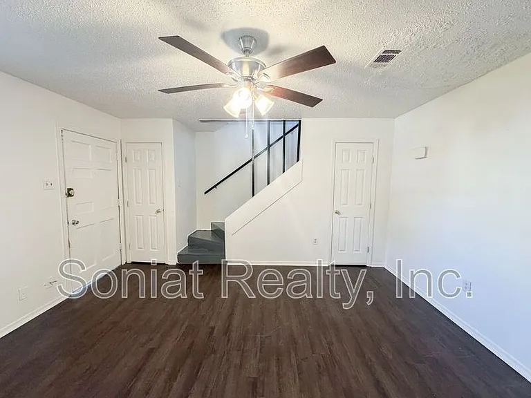 1342 Elysian Fields Ave #B — Photo 2