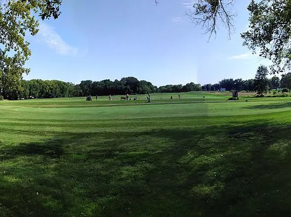 3015 Virginia Ave, McHenry, IL 60050