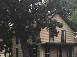 857 Johnson Pkwy E, Saint Paul, MN 55106