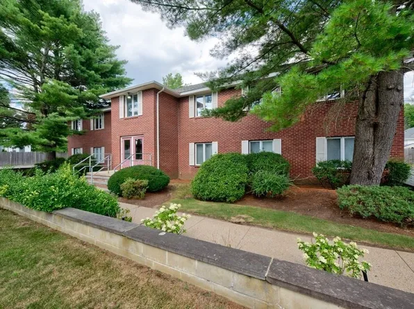 400 West St, Brockton, MA
