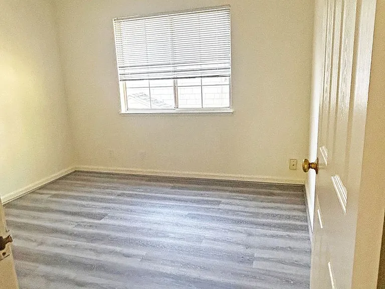 3501 Richmond Blvd — Photo 11