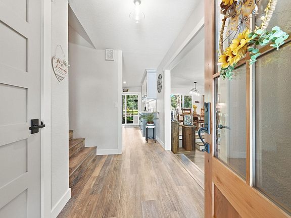 5th image of 16592 Wallace Way