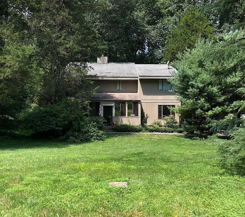1st image of 7078 Westmoreland Dr