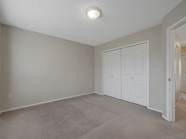 37 Vaughn Ave #37 — Photo 29