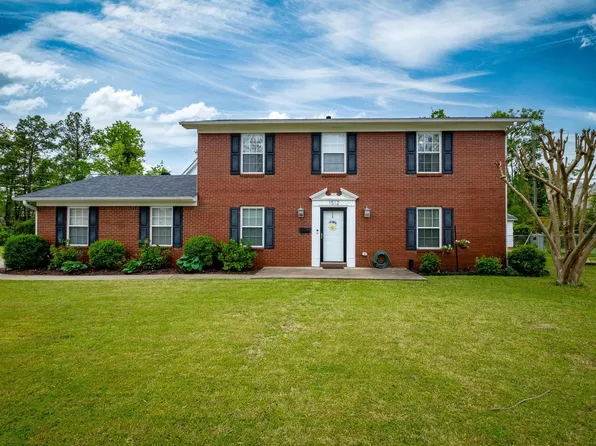 1512 Tarrytown Rd, Little Rock, AR 72227