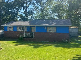 206 Windmill Cir, Greenwood, SC 29646