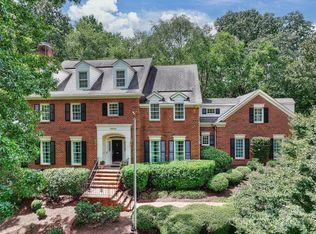 6820 Aronomink Dr, Charlotte, NC 28210