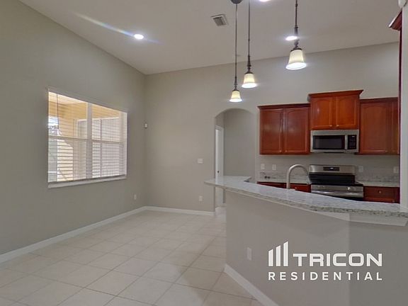 5th image of 2701 Savannah Dr