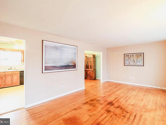 5th image of 2400 Clement Ave