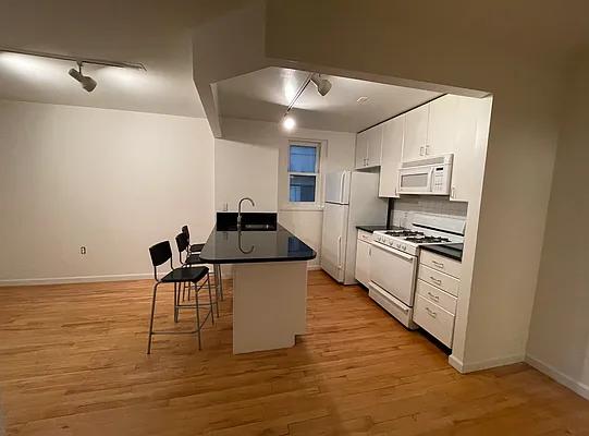 Rented by The Downtown LLC | media 22