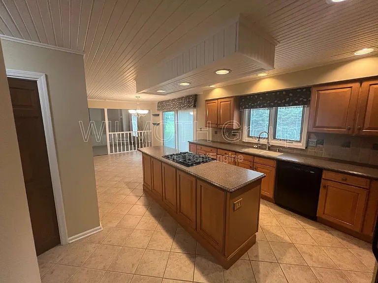 12748 Limberlost Dr — Photo 6