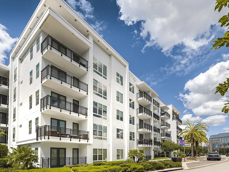 Society Westshore Apartments — Photo 29