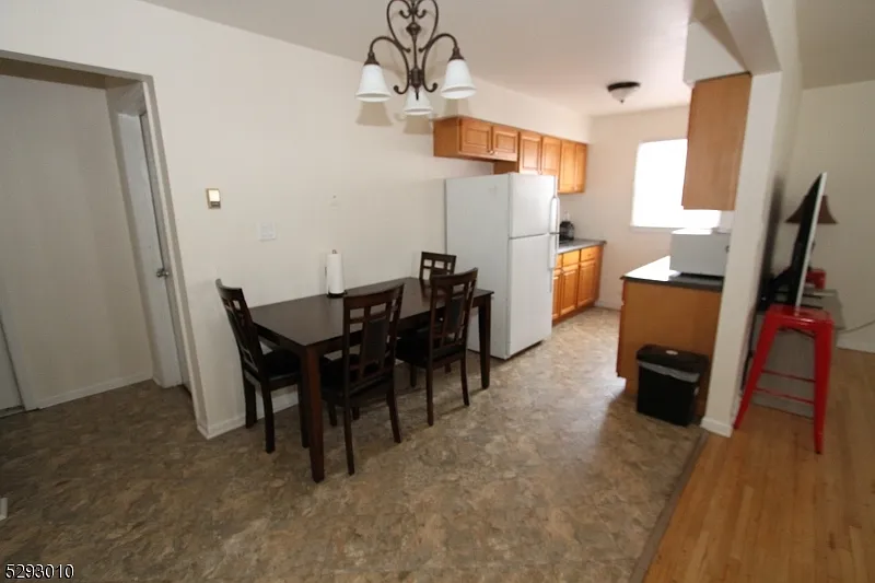 1 bed, 1.0 bath, $1,600 — Photo 4