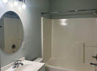 878 Hospital Rd #32, Commerce, GA 30529