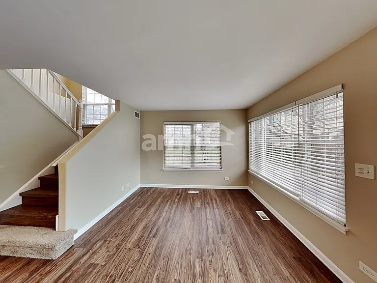 931 Concord Ct — Photo 6