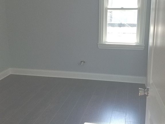 3rd image of 5545 W Gladys Ave