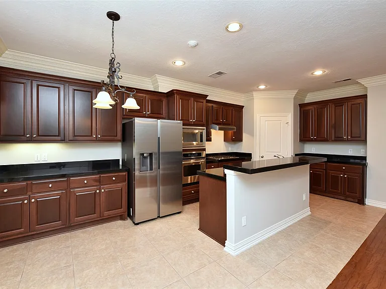 14435 Mayport Ln — Photo 7