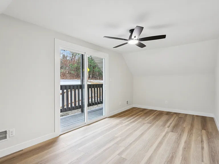 1357 S Lake Sherwood Dr — Photo 23