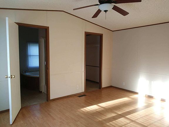5th image of 214 Hilbert Dr Lot 5