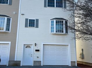 37 Glen Ave, Chelmsford, MA 01824