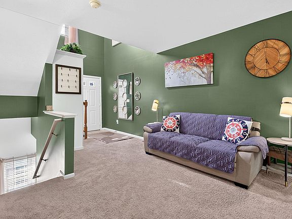 4th image of 2646 Sawmill Reserve Dr