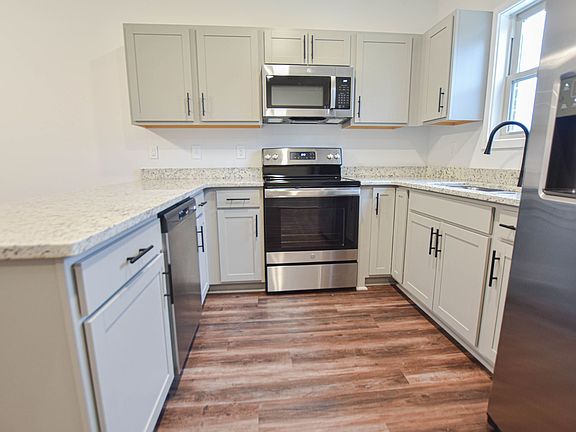 5th image of 106 Adkins St #C