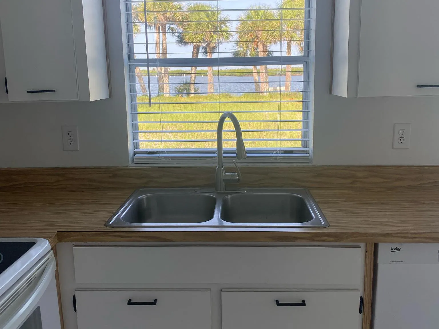 2 bed, 1000 sqft, $2,300 — Photo 4