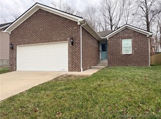 812 Twin Oaks Drive, Henryville, IN
