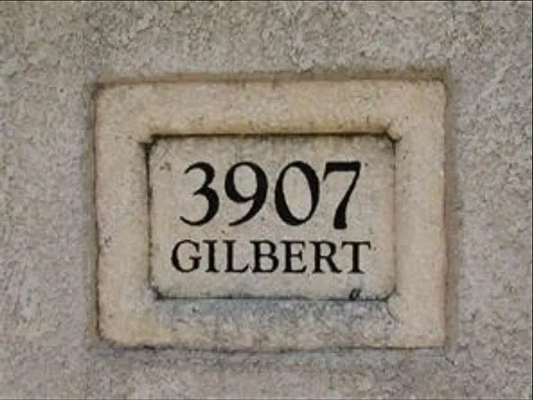 3907 Gilbert Ave — Photo 9