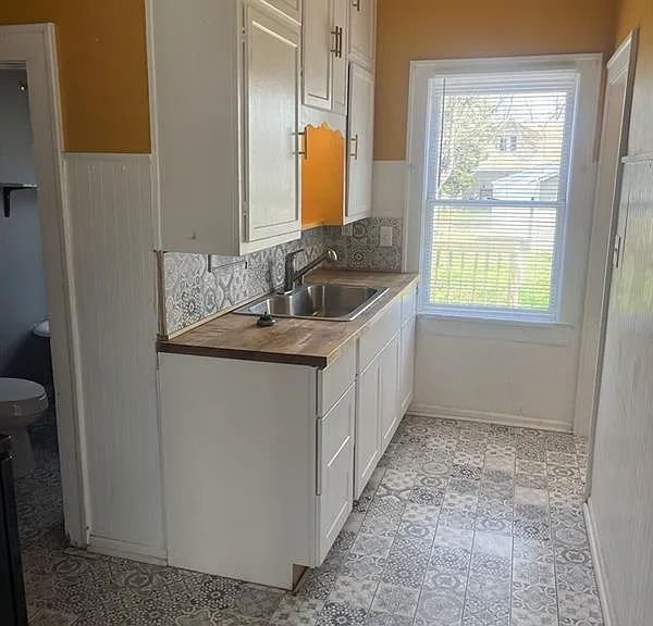427 N Riley Ave — Photo 14