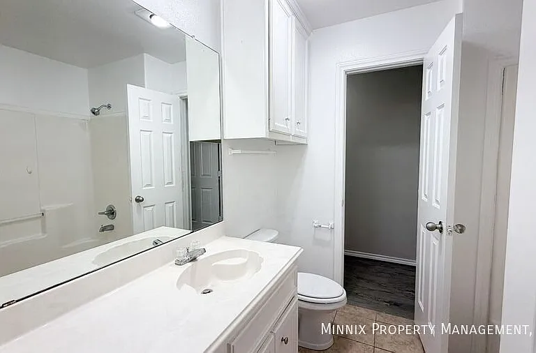 2220 99th St — Photo 14