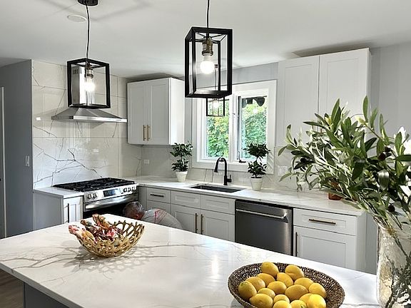 4th image of 9027 W Sierra Ln