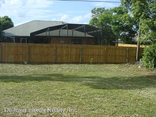 4th image of 2394 Kerridale St