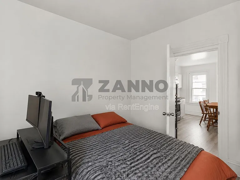 55 Potter St #2 — Photo 13