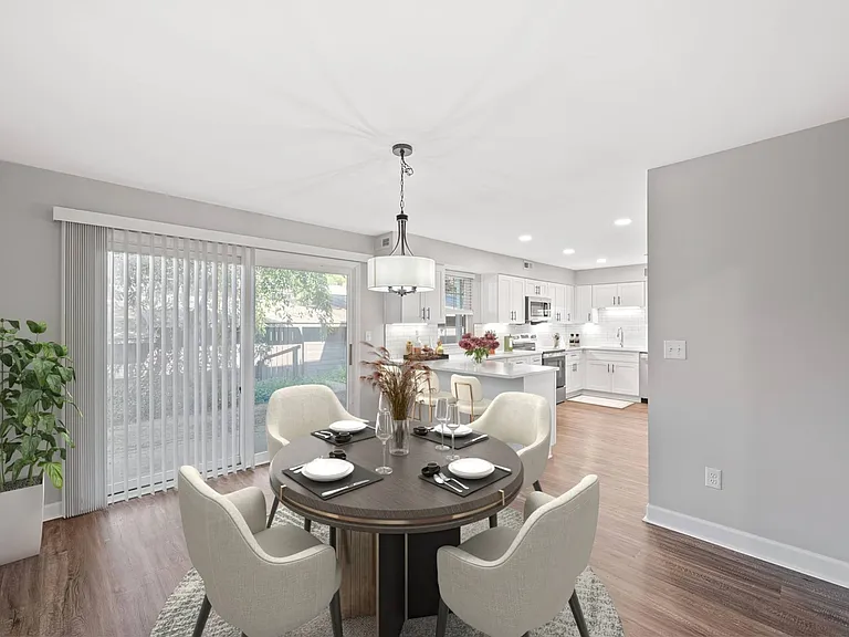 Indian Creek Apartments and Townhomes — Photo 105