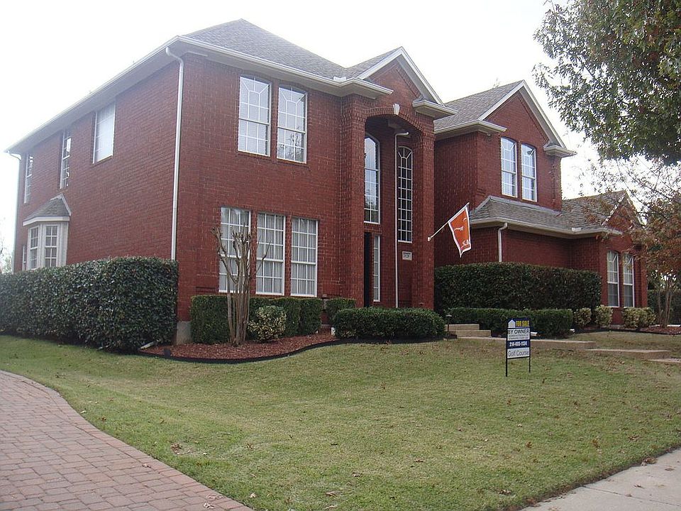2028 Shumard Oak Lane