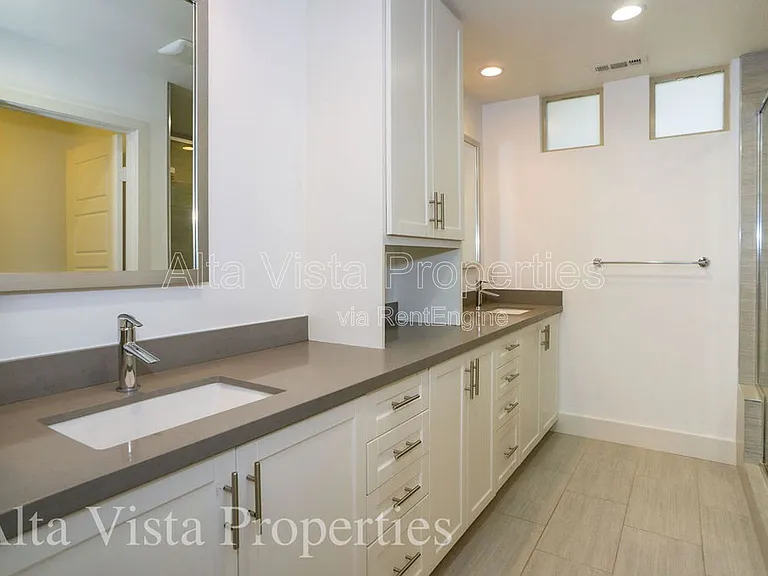 2549 Aperture Cir — Photo 26