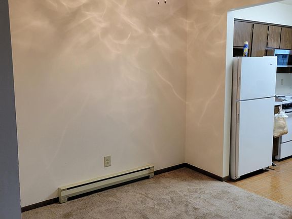 118/12 Dining area