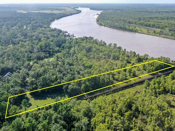 126 Magnolia Ln, Apalachicola, FL 32320