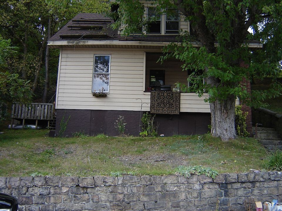 2nd image of 740 The Terrace St NW