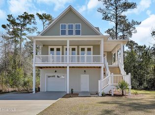307 Landon Ln, Sneads Ferry, NC 28460