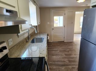 22 Voses Ct FLOOR 1, Stoughton, MA 02072