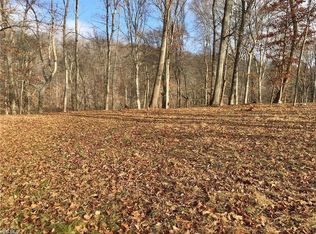 Teri Ln, Little Hocking, OH 45742